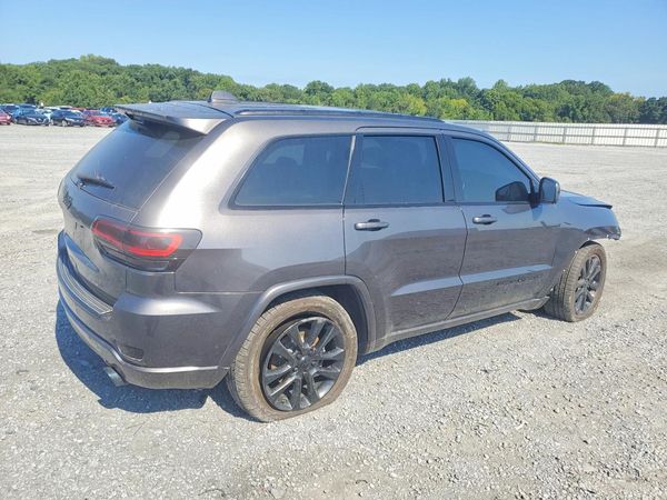 2017 JEEP GRAND CHEROKEE LAREDO 4X2