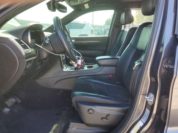 2017 JEEP GRAND CHEROKEE LAREDO 4X2