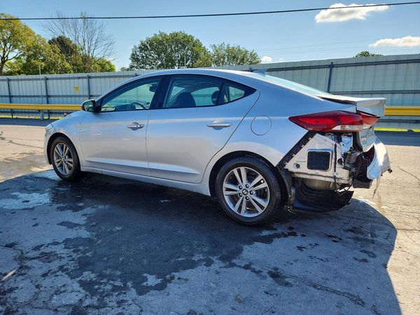 2017 HYUNDAI ELANTRA