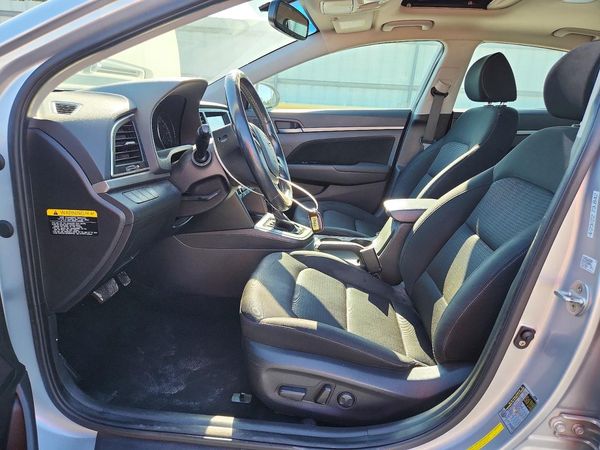 2017 HYUNDAI ELANTRA