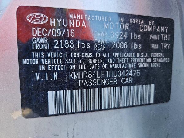 2017 HYUNDAI ELANTRA