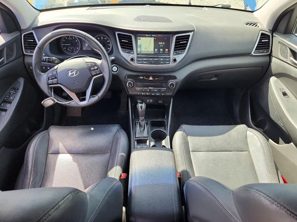 2017 HYUNDAI TUCSON