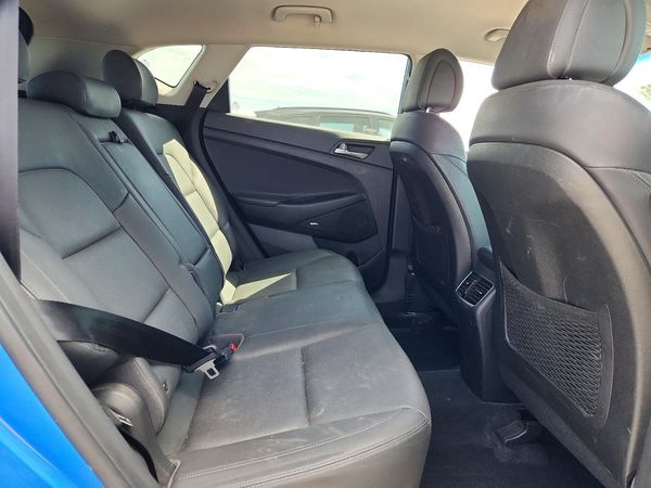 2017 HYUNDAI TUCSON