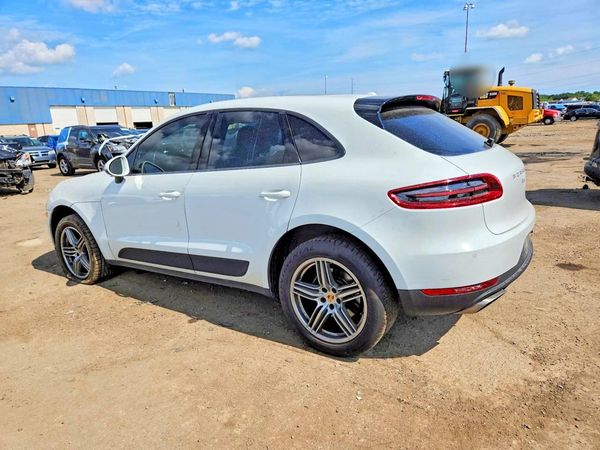 2017 PORSCHE MACAN