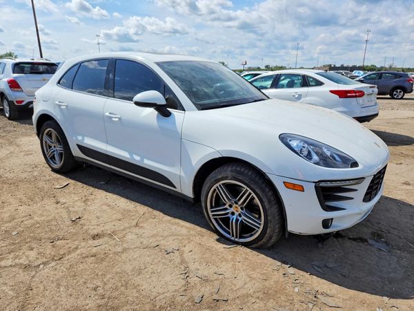 2017 PORSCHE MACAN