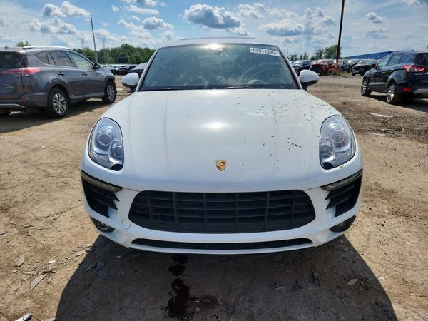 2017 PORSCHE MACAN