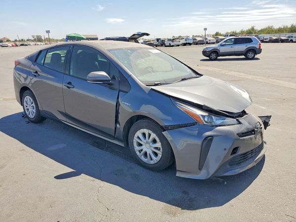 2022 TOYOTA PRIUS