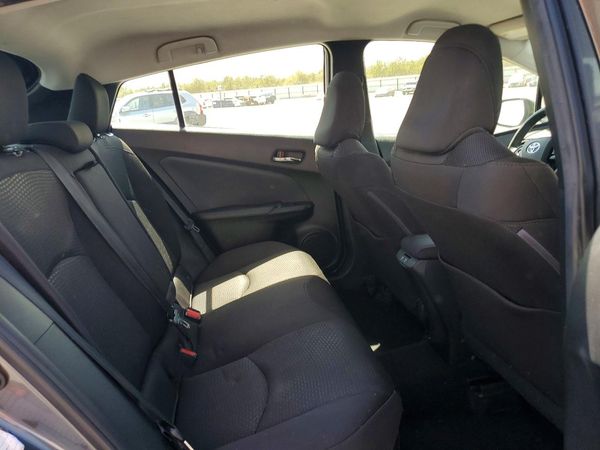 2022 TOYOTA PRIUS