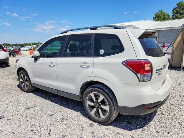 2018 SUBARU FORESTER