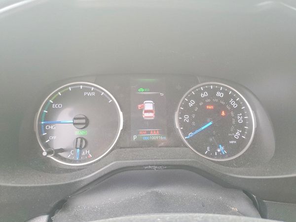 2020 TOYOTA RAV4 LE HV