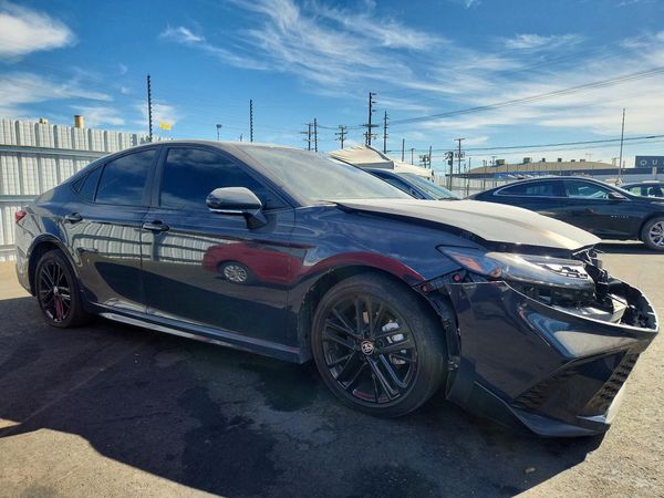 2026 TOYOTA CAMRY