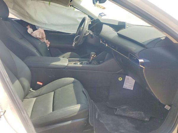 2025 MAZDA 3 Preferred Package
