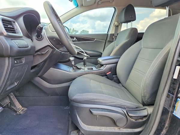 2019 KIA SORENTO L, LX, S