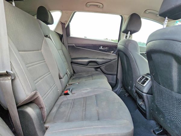 2019 KIA SORENTO L, LX, S