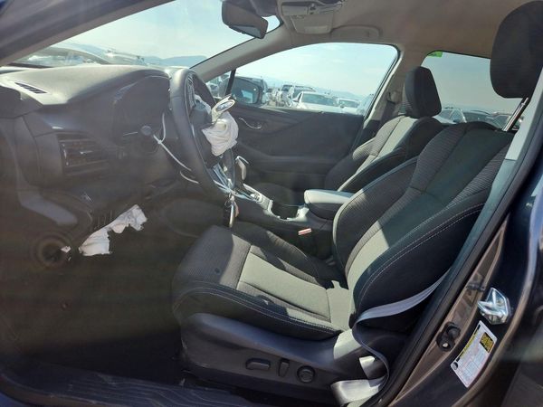 2025 SUBARU OUTBACK — DENT