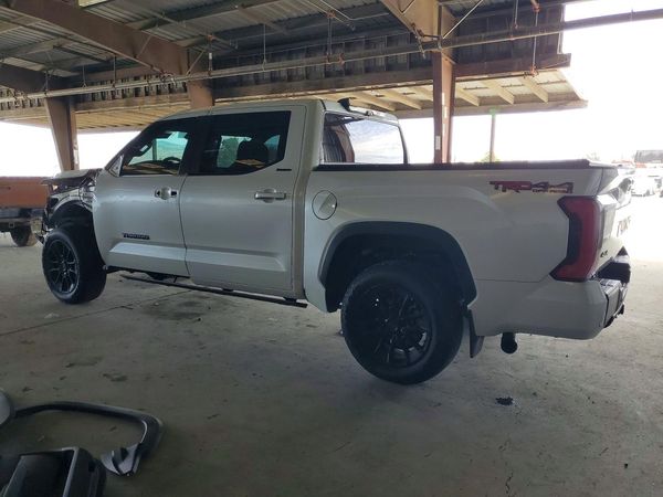 2024 TOYOTA TUNDRA