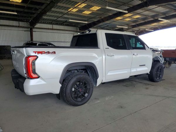 2024 TOYOTA TUNDRA