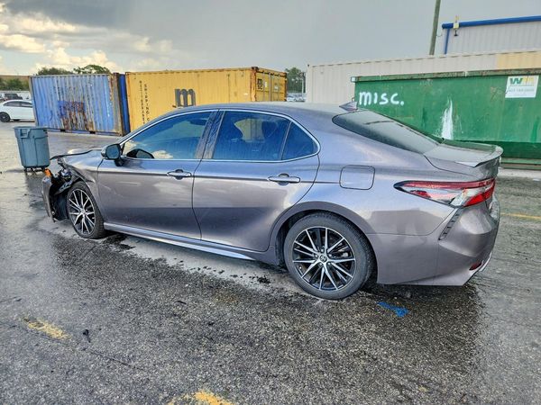 2024 TOYOTA CAMRY