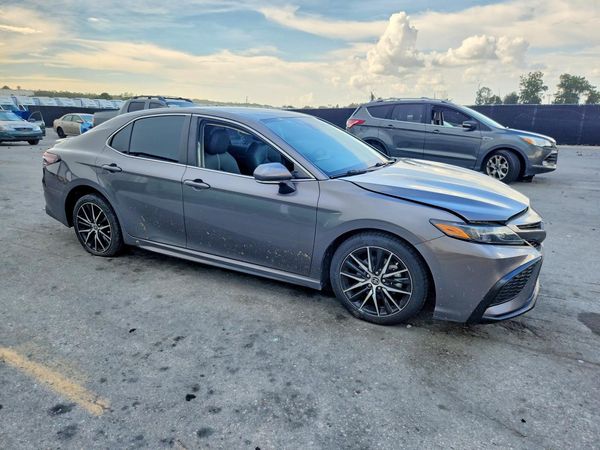 2024 TOYOTA CAMRY