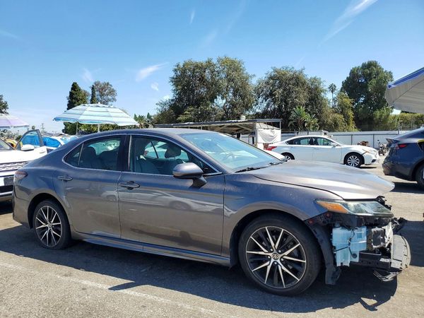2021 TOYOTA CAMRY