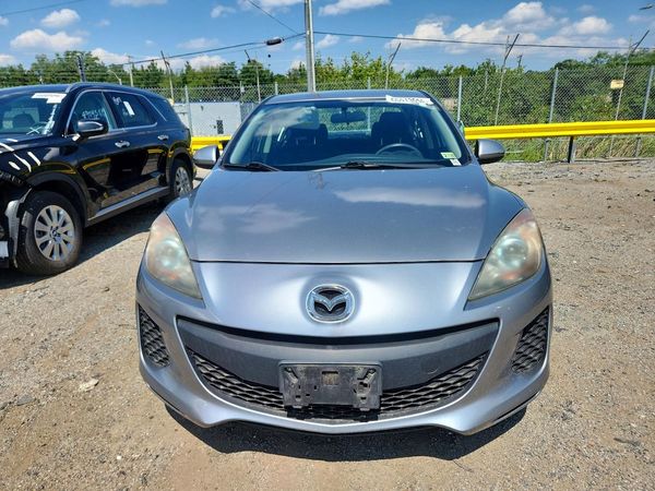 2013 MAZDA 3 Sport/GX