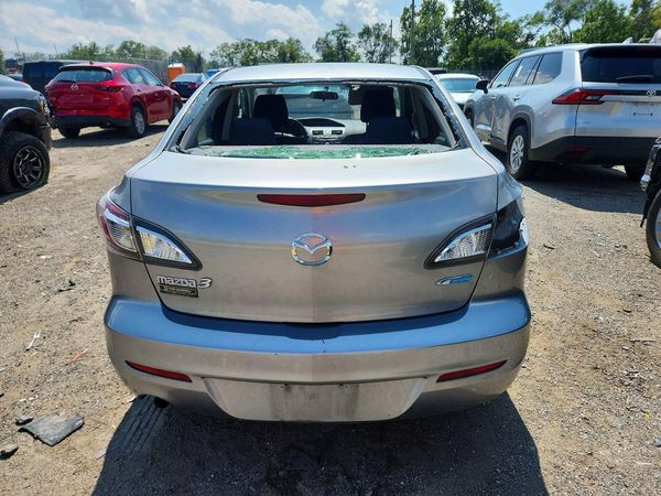 2013 MAZDA 3 Sport/GX