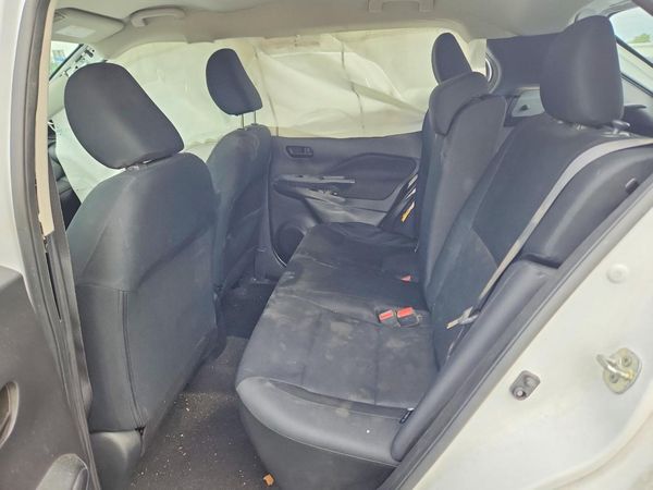 2023 NISSAN KICKS S