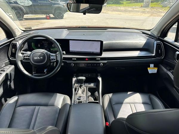 2024 KIA SORENTO S