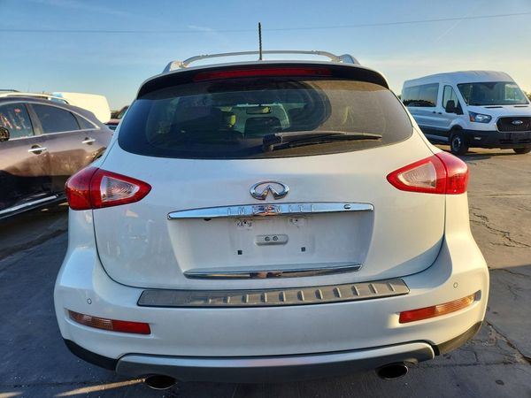 2016 INFINITI QX50