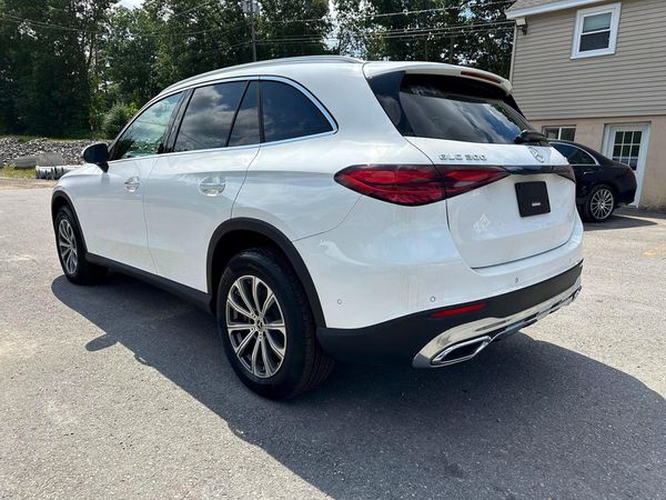 2024 MERCEDES-BENZ GLC