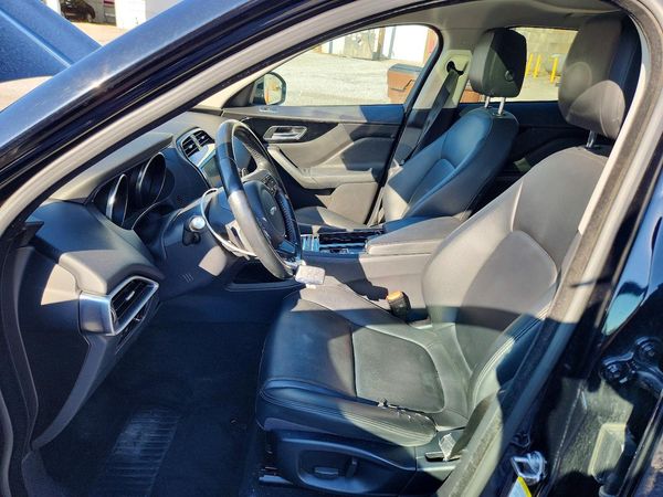 2018 JAGUAR F-PACE Premium