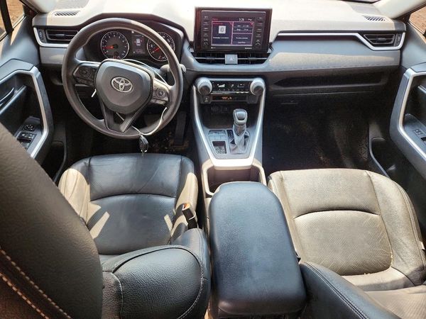 2022 TOYOTA RAV4 LE