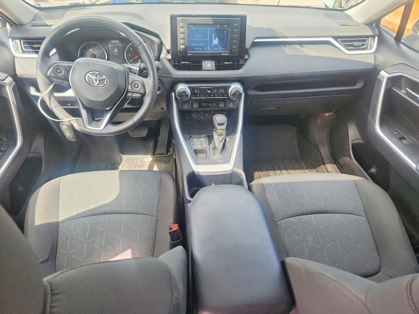 2022 TOYOTA RAV4 XLE
