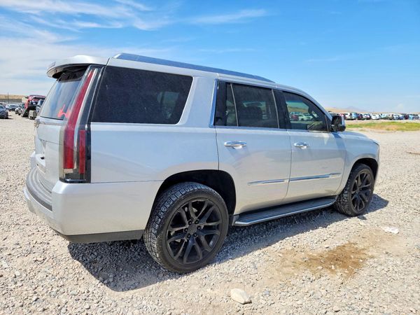 2016 CADILLAC ESCALADE