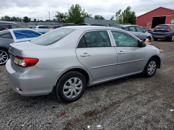 2012 TOYOTA COROLLA