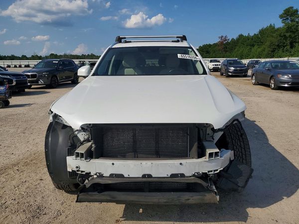 2021 VOLVO XC90 Momentum