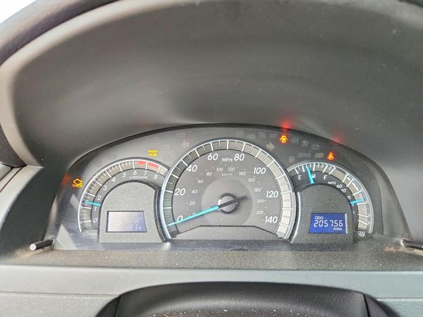 2014 TOYOTA CAMRY