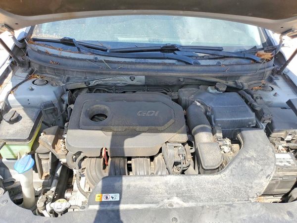 2015 HYUNDAI SONATA SE, ECO — Engine bay