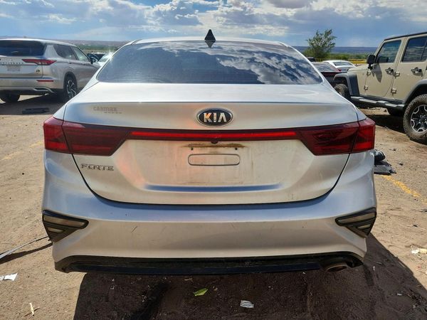 2021 KIA FORTE FE, LXS