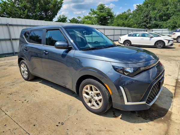 2024 KIA SOUL LX, S