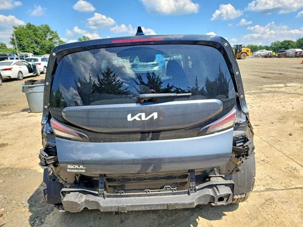 2024 KIA SOUL LX, S