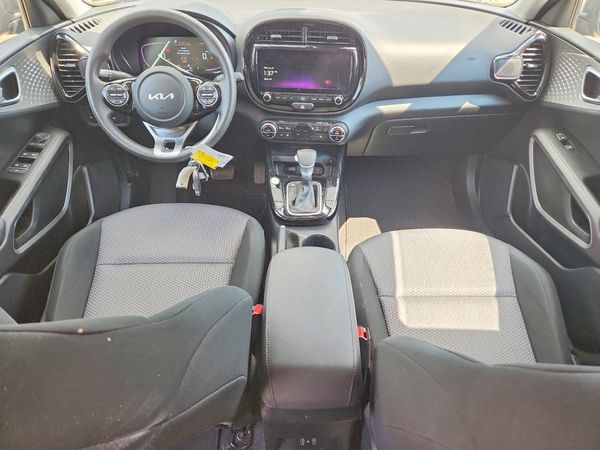 2024 KIA SOUL LX, S
