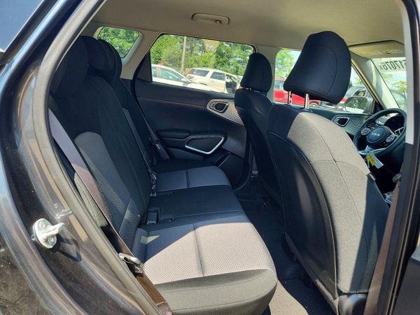 2024 KIA SOUL LX, S