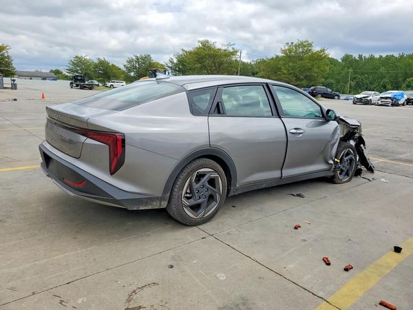 2026 KIA K4