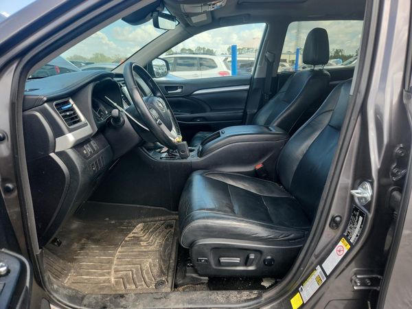 2017 TOYOTA HIGHLANDER
