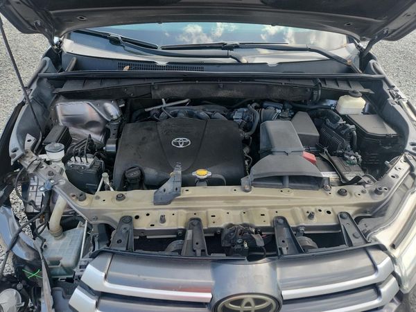 2017 TOYOTA HIGHLANDER