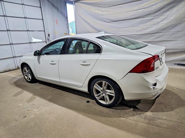 2014 VOLVO S60