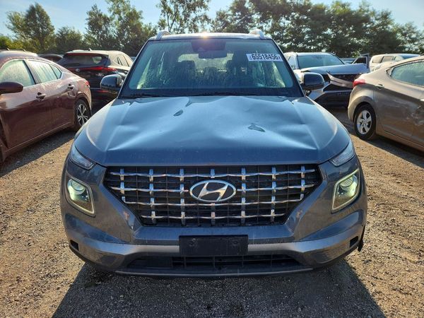 2022 HYUNDAI VENUE SEL & Limited