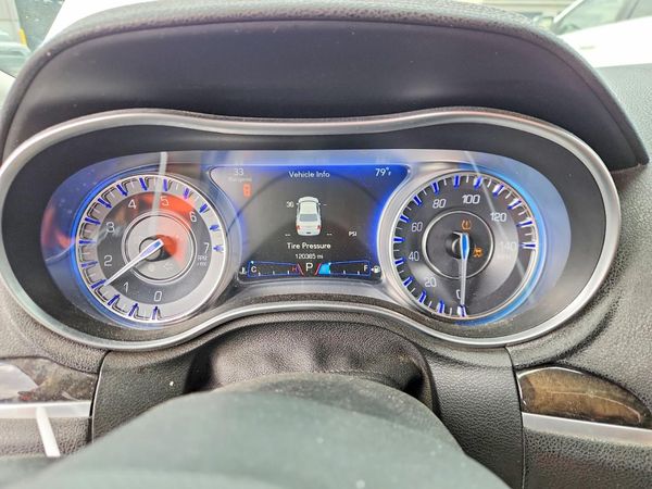 2016 CHRYSLER 300 300C