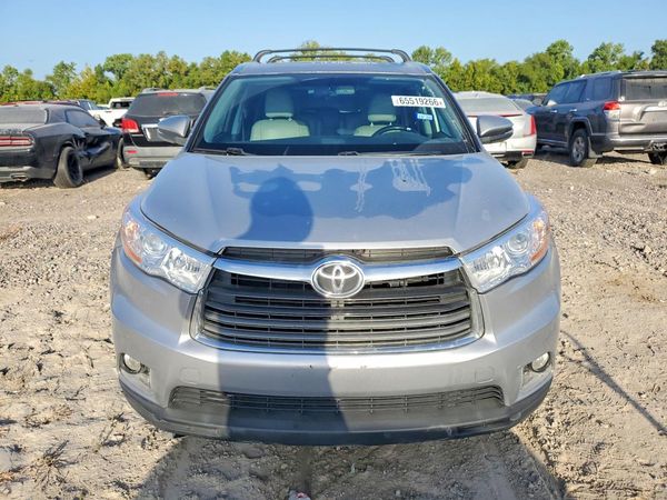 2015 TOYOTA HIGHLANDER